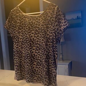 GAP Grey and Navy  Leopard Print Short Sleeve Top